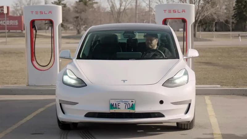 380,000-Mile Tesla Model 3 Retains Original Battery Despite Significant Range Loss