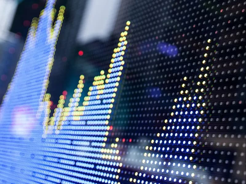 Chinese Tech Giants Face Headwinds Amid Market Downturn