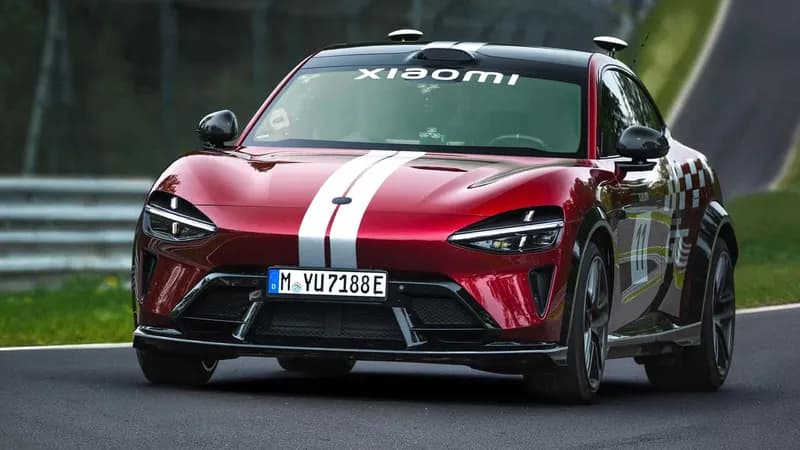 SUV-ul electric Xiaomi finalizează un tur autonom la Nurburgring