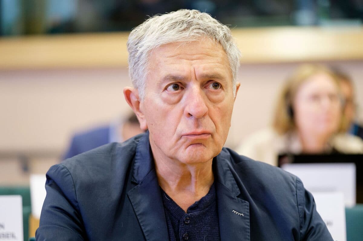 Greek Politician Investigating Spyware Targeted by Surveillance Hack