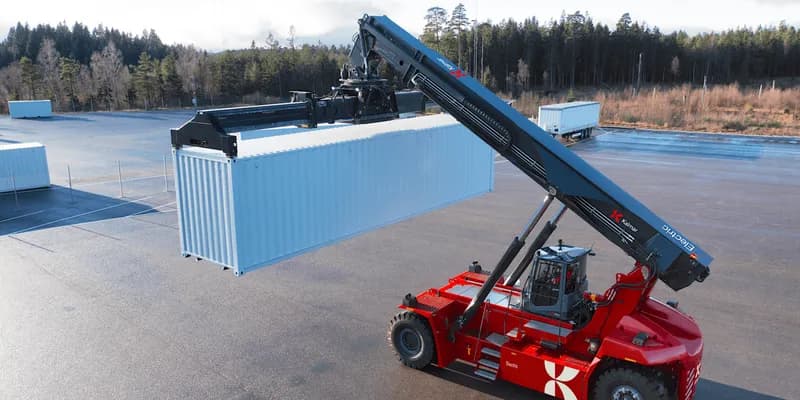 Kalmar Expands Heavy-Duty Electric Reach Stacker Production in China