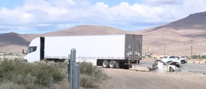 Tesla Semi implicat în primul accident mortal în urma unui incident în Nevada