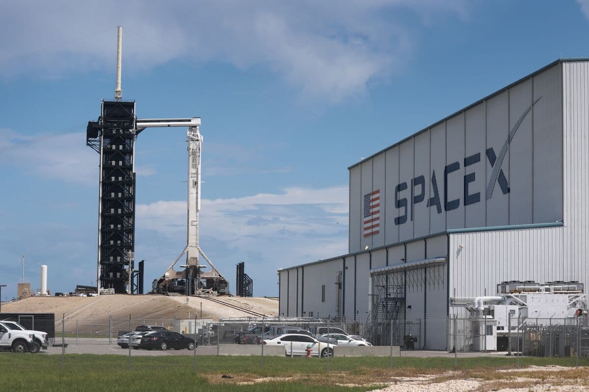 SpaceX Valuation Could Surpass $10 Trillion, According to Top Analyst
