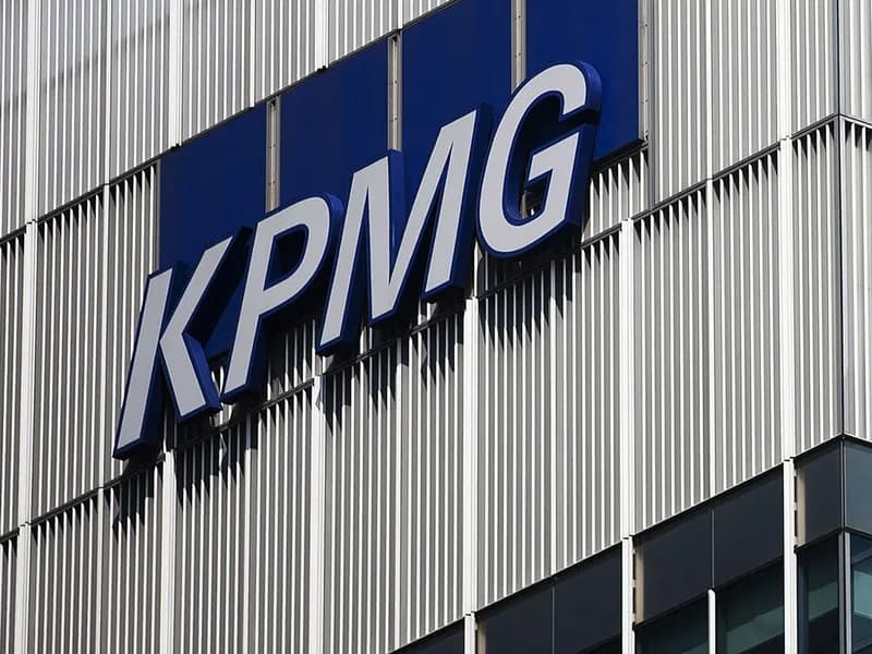 KPMG UK va elimina 200 de posturi administrative în cea mai recentă etapă de restructurare