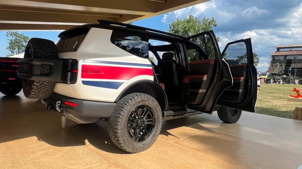 A Closer Look at Scout's New Electric Traveler and Terra Trucks