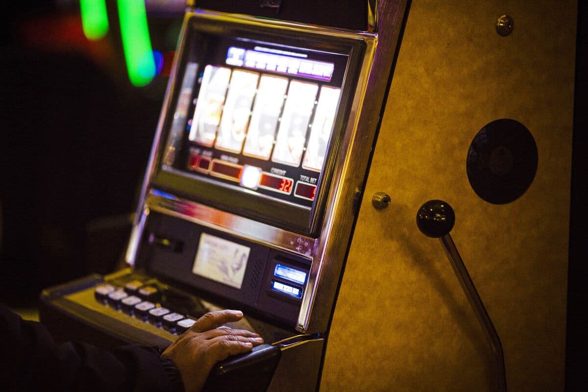 Payment Firms Under Scrutiny in Crackdown on Illegal Online Casinos