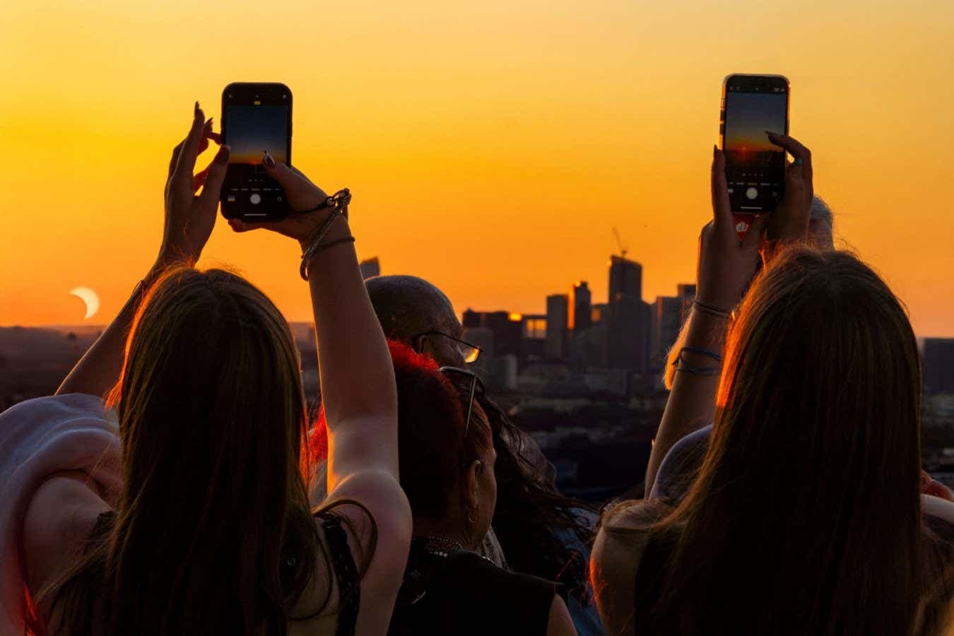 Cercetare publică: 5 proiecte de „citizen science” pentru eclipsa solară din 2026