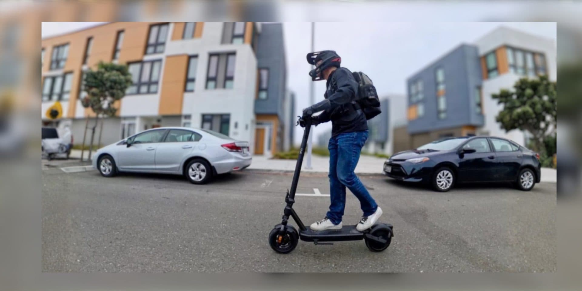 VMAX Debuts VX2 Lite: A Full-Suspension Commuter Scooter for $799