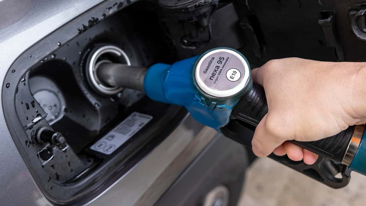 Toyota și BMW lansează teste în condiții reale pentru o alternativă regenerabilă la benzină