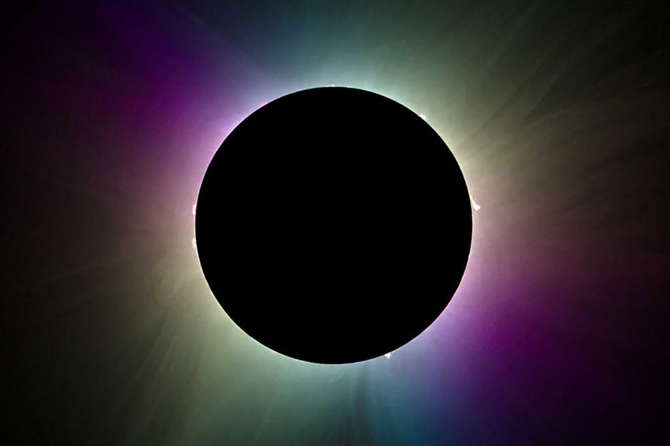 Eclipsa solară din 2026: De ce cercetarea de la sol rămâne vitală în era sondelor spațiale