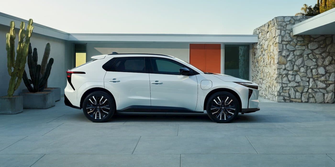 Toyota oferă un bonus de schimb de 3.000 de dolari pentru noul SUV electric bZ4X