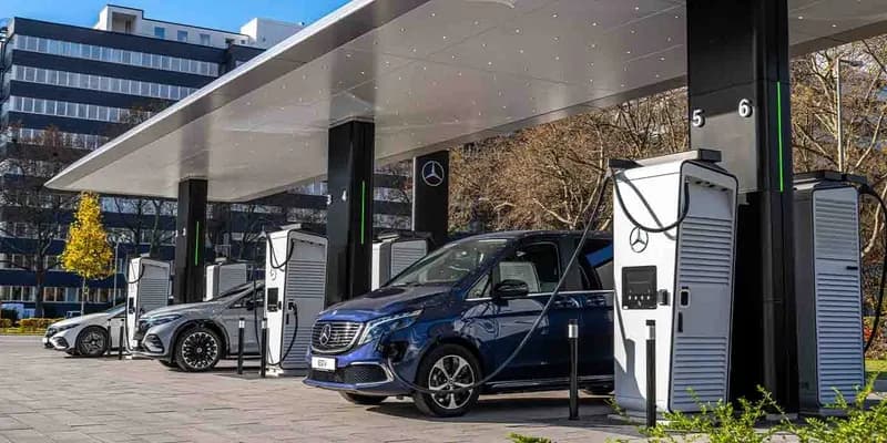 Germania atinge o bornă istorică: Vehiculele electrice au depășit vânzările mașinilor pe benzină pentru prima dată
