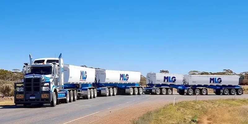 Trenuri rutiere hibride: Soluția Australiei pentru criza globală de șoferi de cursă lungă