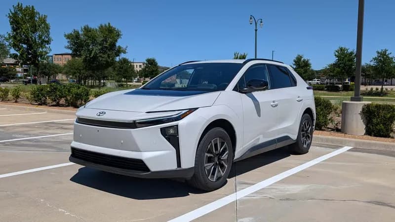 Toyota Offers $3,000 Incentive to Lure EV Drivers to the bZ4X