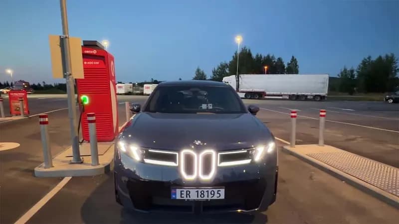 BMW iX3 demonstrează o eficiență remarcabilă la încărcarea ultra-rapidă în timpul testelor de autostradă