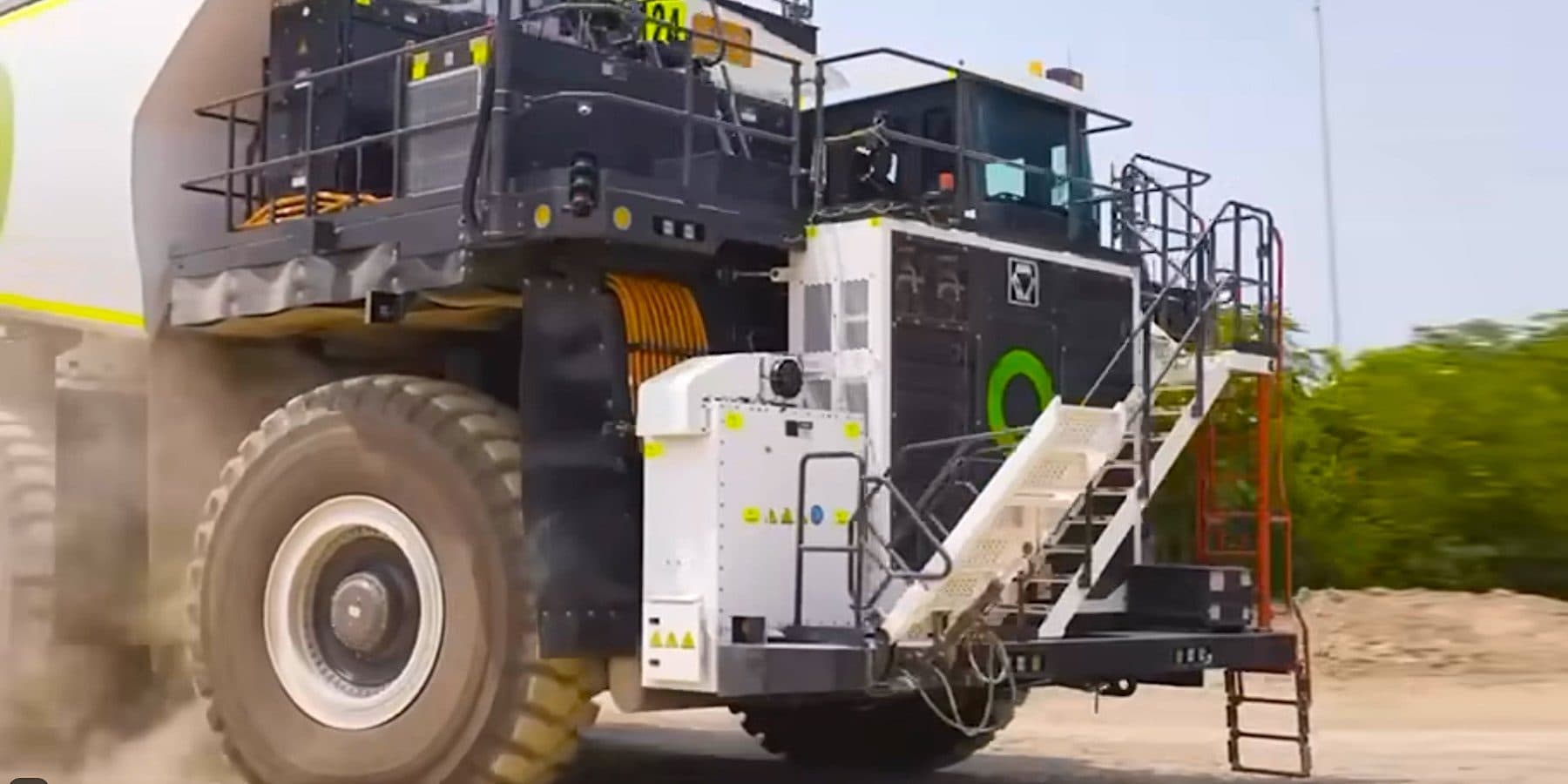 Fortescue CEO Takes the Wheel of 150-Ton Electric Haul Truck