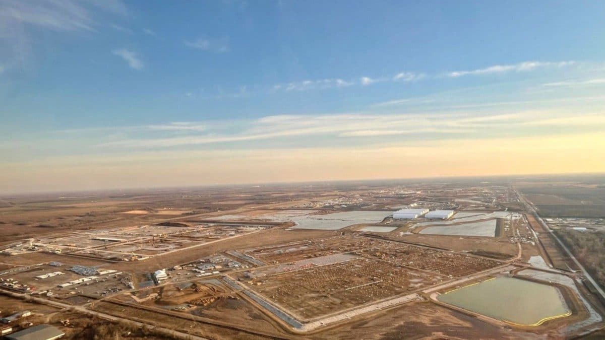 Meta Pivots to Gas Power for AI Data Centers, Exits Global Renewables Pledge