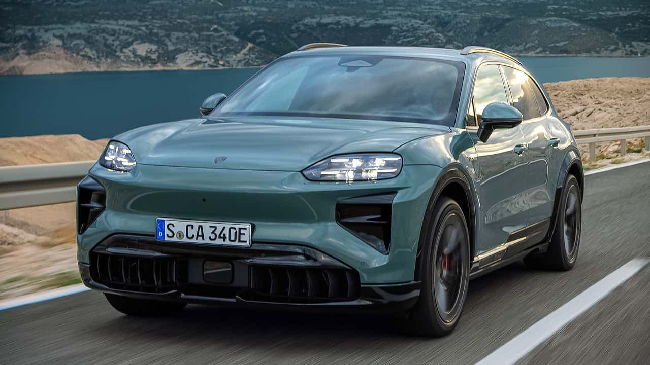 Porsche Cayenne Turbo EV: Accelerație de Supercar, 0-100 km/h în Doar 2,1 Secunde