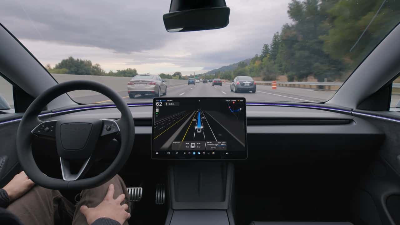 49ers Coach Kyle Shanahan's Tesla Crash Highlights Autopilot Limitations