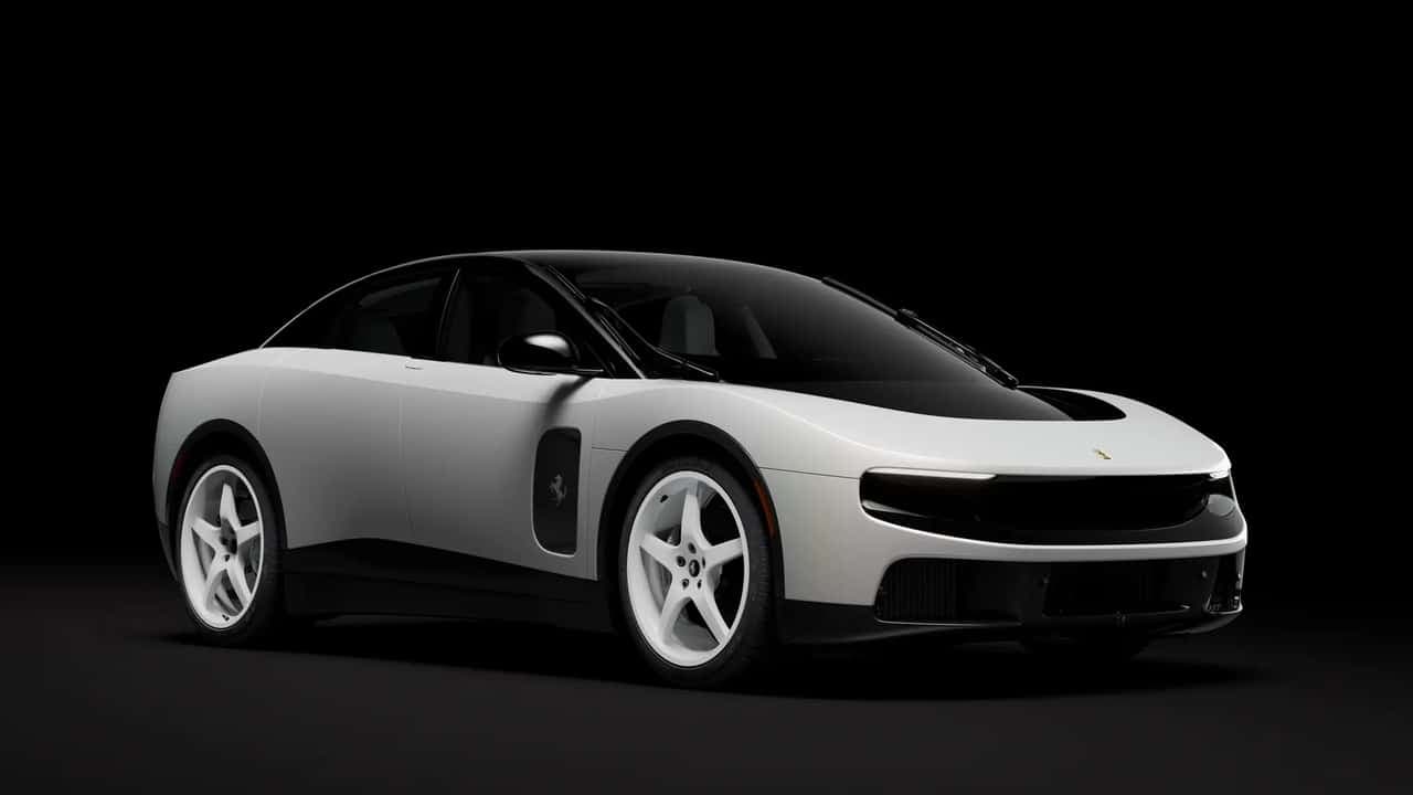 Prima mașină de producție Ferrari Luce EV se vinde pentru 40 de milioane de dolari la licitație