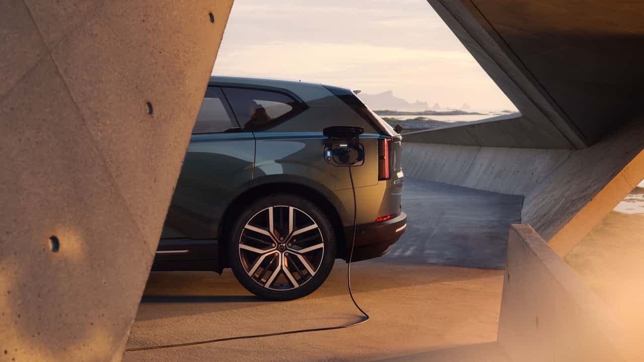 Geely testează o baterie cu stare solidă cu o autonomie de peste 621 mile (aprox. 1000 km)