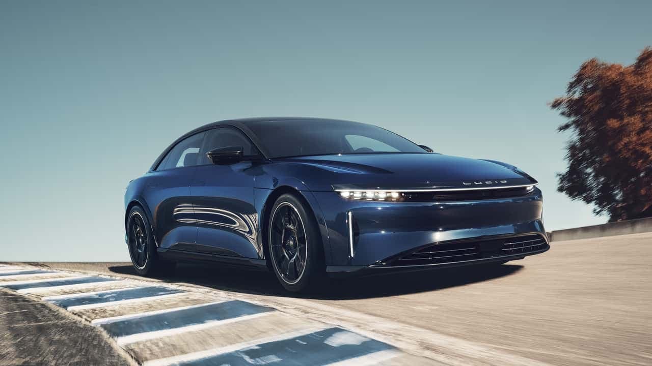 Lucid Air Sapphire le lasă în urmă supermașinile
