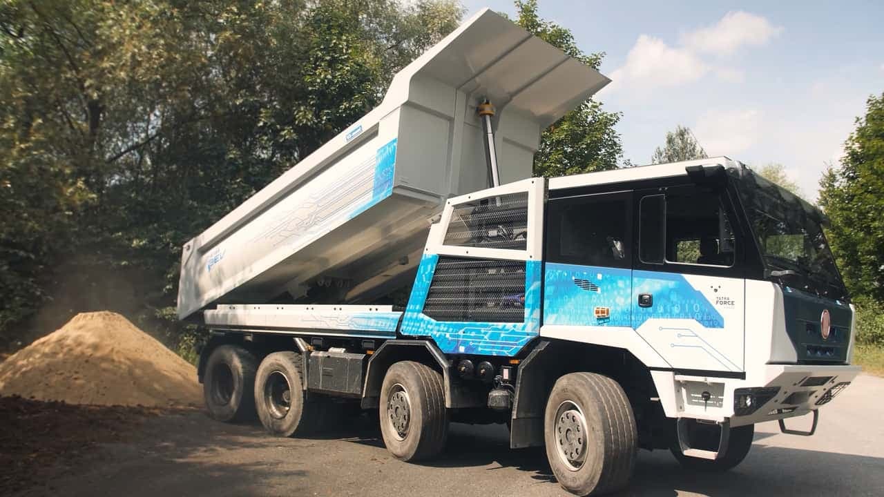 Tatra lansează primul camion electric 8x8 pentru off-road