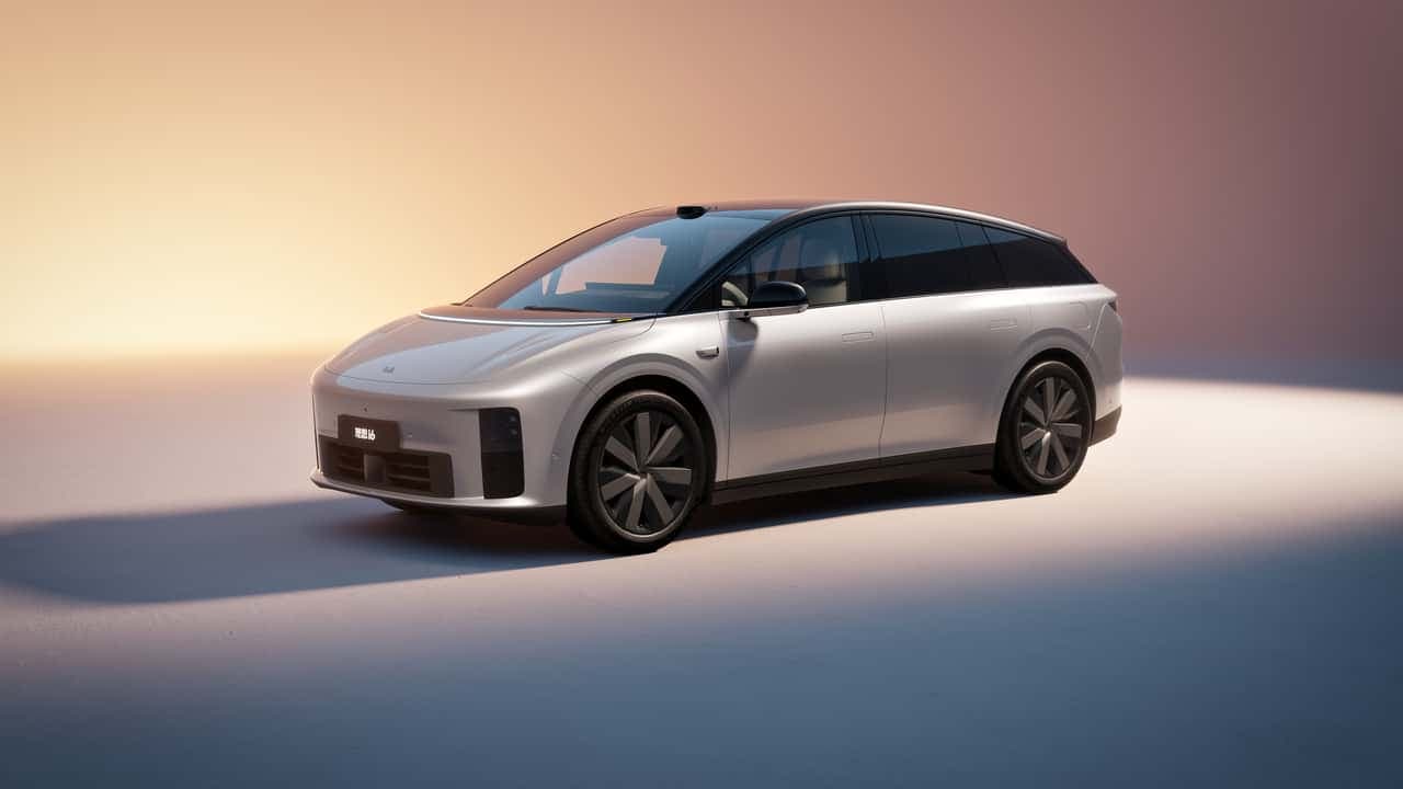 Li Readies European Debut: Chinese Luxury Automaker Targets New Markets
