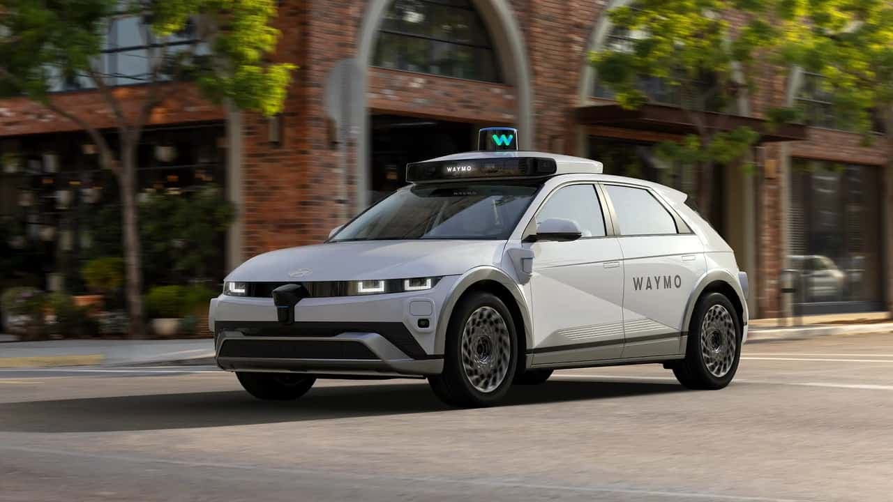 Hyundai Shifts Gear: Leveraging Robotaxi Fleets to Combat EV Market Volatility