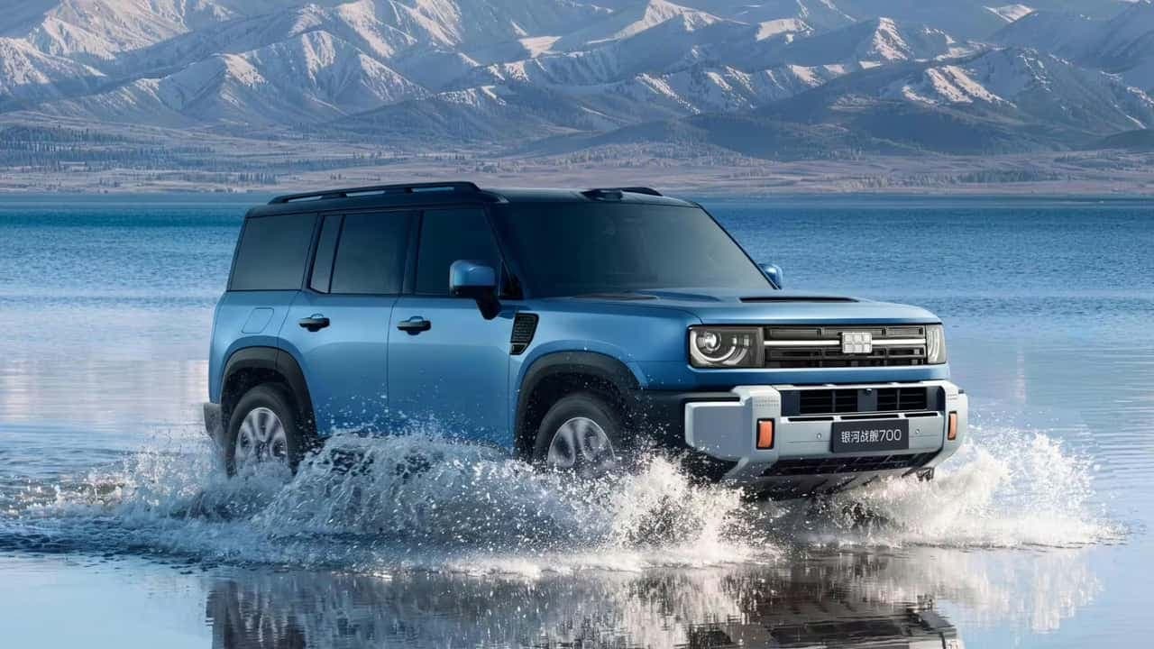 Geely Battleship 700: SUV-ul care funcționează și ca barcă de salvare