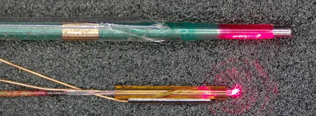 O nouă microsondă piezoelectrică revoluționează imagistica intravasculară pentru sănătatea creierului