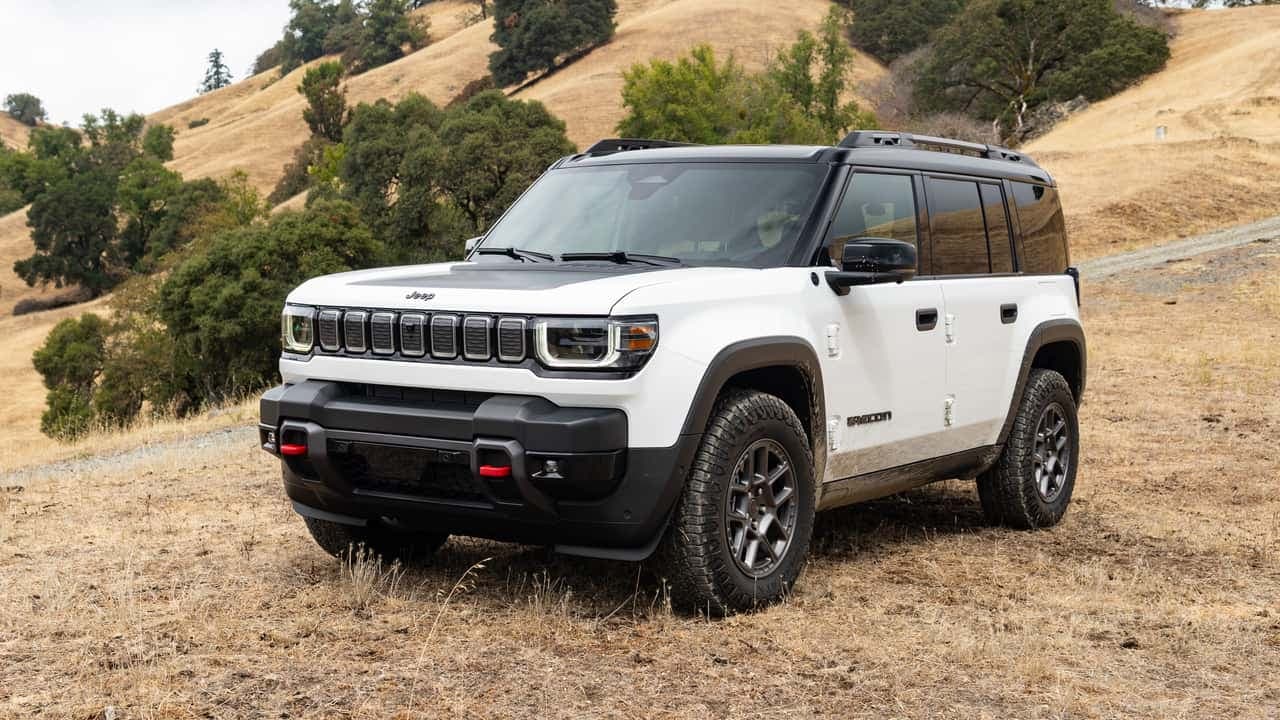 Prețul aventurii: Realitatea autonomiei pe autostradă pentru Jeep Recon EV