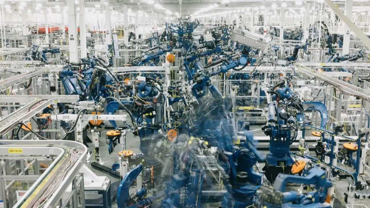 Rivian mizează pe robotică: veteranul Doug Field preia conducerea Mind Robotics