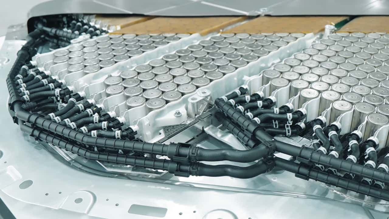 Tesla’s Next-Gen Battery Tech Promises to Redefine Supercar Performance