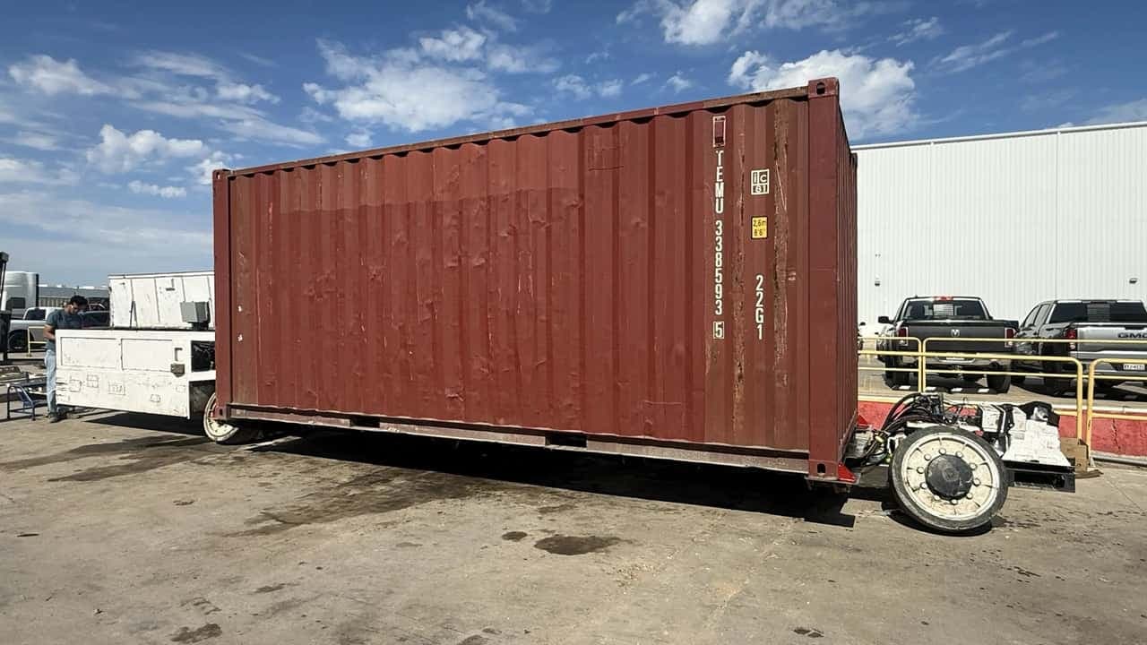 Platformele logistice autonome de la The Boring Company folosesc tehnologie Tesla